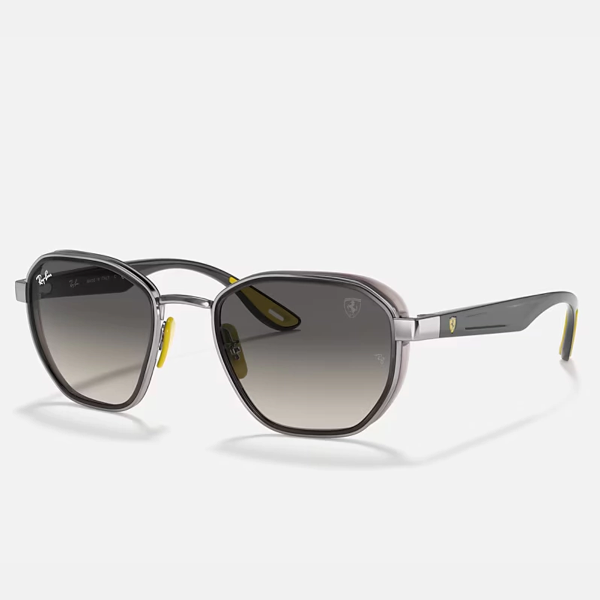 Ferrari Gunmetal Gris con lente degradado